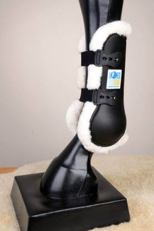 Preview: Horse Star Hartschalengamasche Faux Fur mit Knopfverschluss